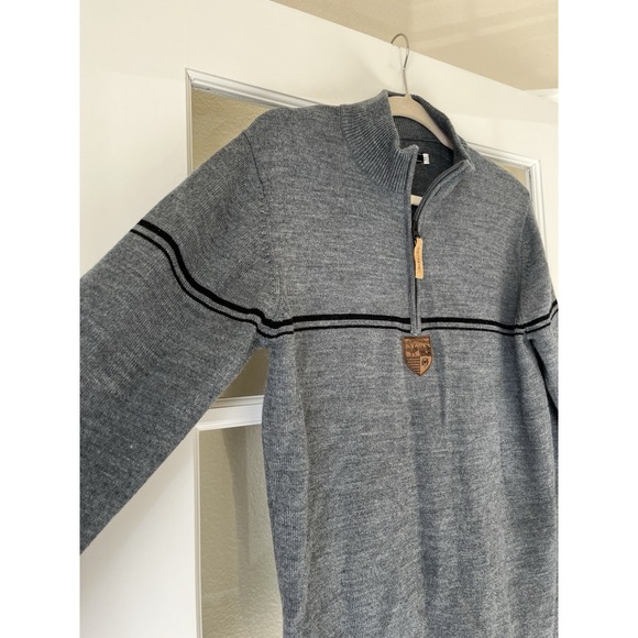 Men's Obermeyer Quarter Zip Grey Pullover Sweater Merino Blend Size Medium - Picture 2 of 10